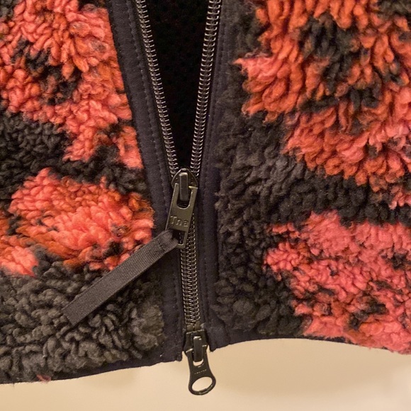 Aritiza TNA Sherpa Fleece Hoodie Jacket. Size XXS - Picture 5 of 6